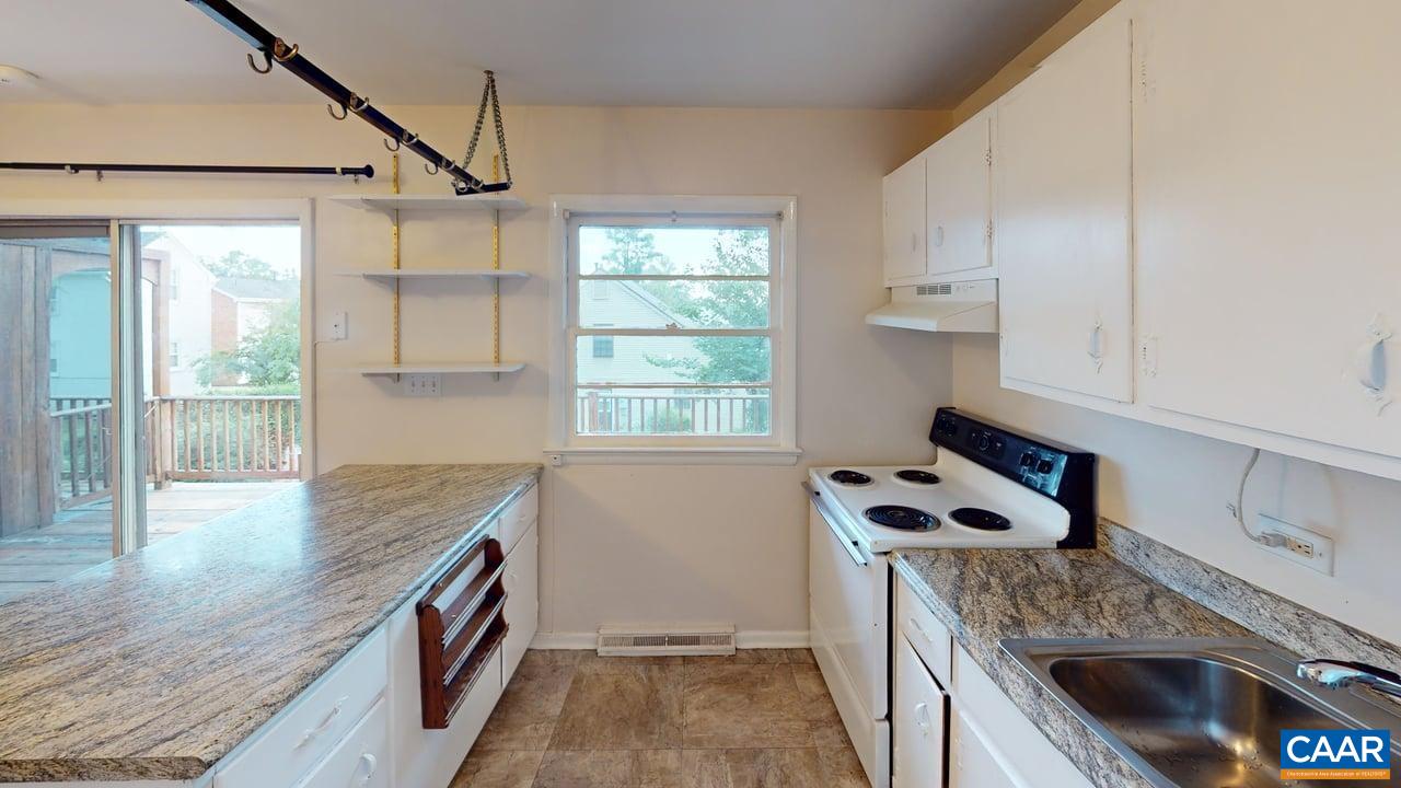 130 Apple Tree Road, Unit B Charlottesville, VA 22903 - Photo 8 of 9