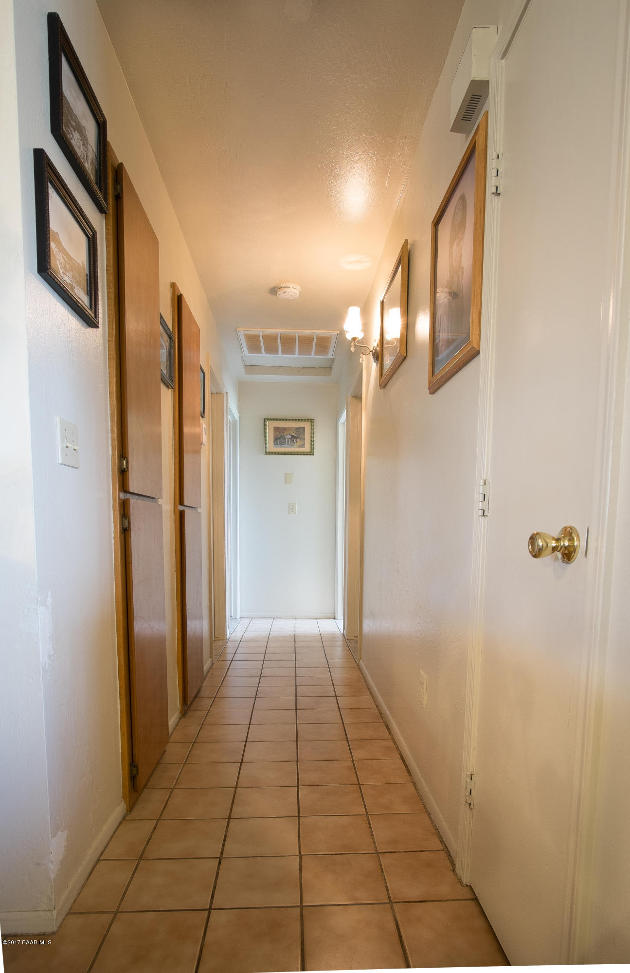 22530 North Malapai Ridge Road Paulden, AZ 86334 - Photo 11 of 37 hall