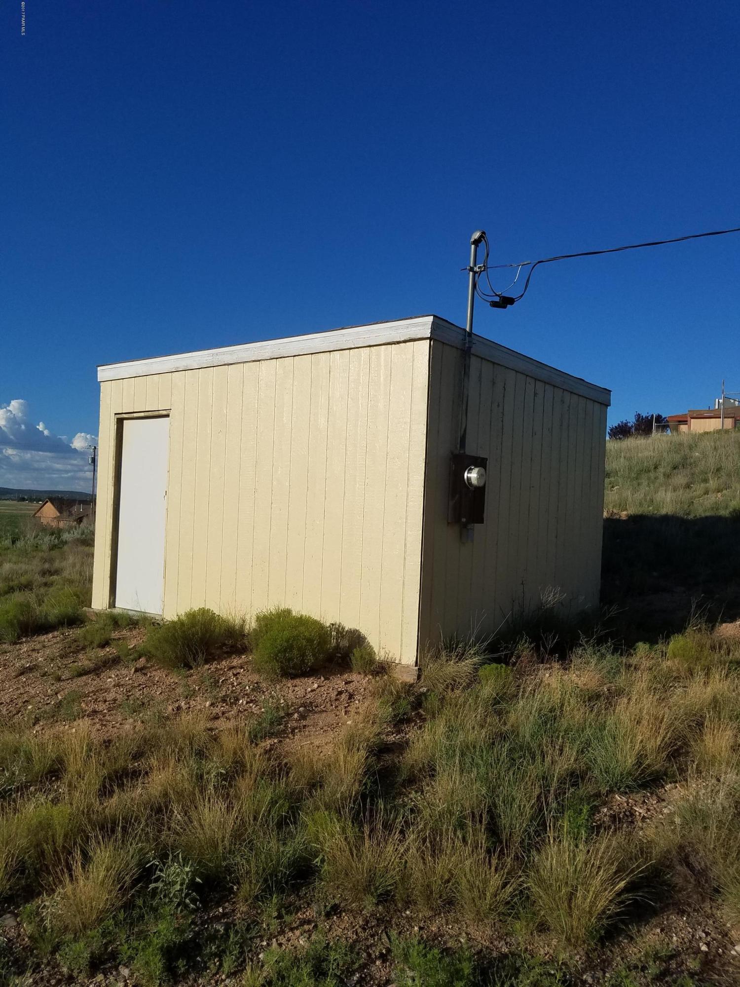 22530 North Malapai Ridge Road Paulden, AZ 86334 - Photo 37 of 37 Pump house / Shop