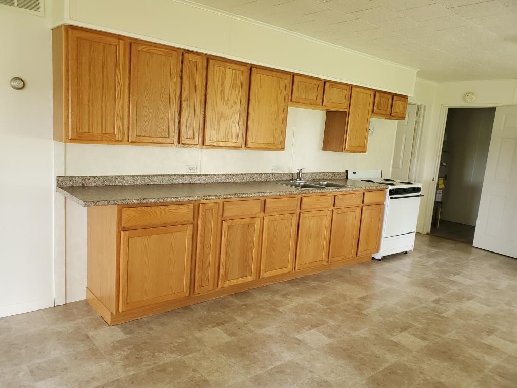 1960 South Winn Road Mount Pleasant, MI 48858 - Photo 2 of 15