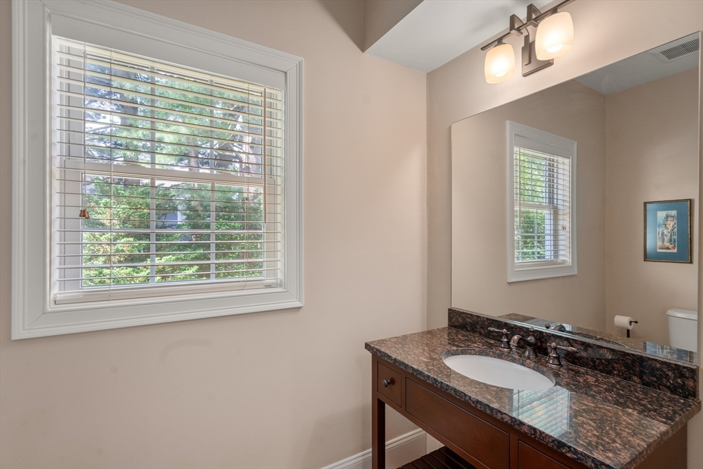 77 Cedar Street Wellesley, MA 02481 - Photo 17 of 39