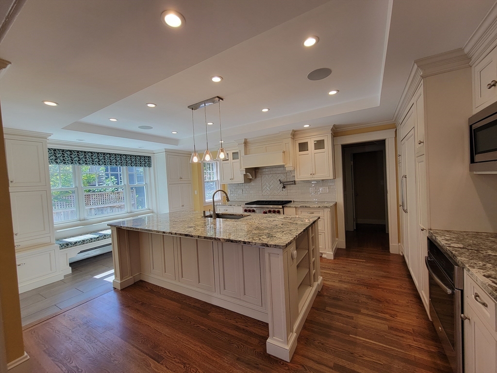18 Tappan Road Wellesley, MA 02482 - Photo 3 of 28