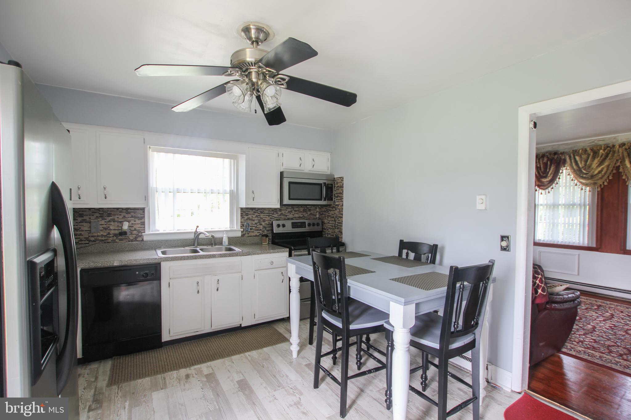 8832 Cannon Road Bridgeville, DE 19933 - Photo 5 of 22 Kitchen