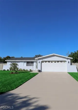 $2,350 | 1206 Southeast 23rd Place, Cape Coral, FL 33990