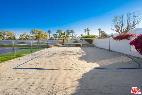 a view of a tennis court