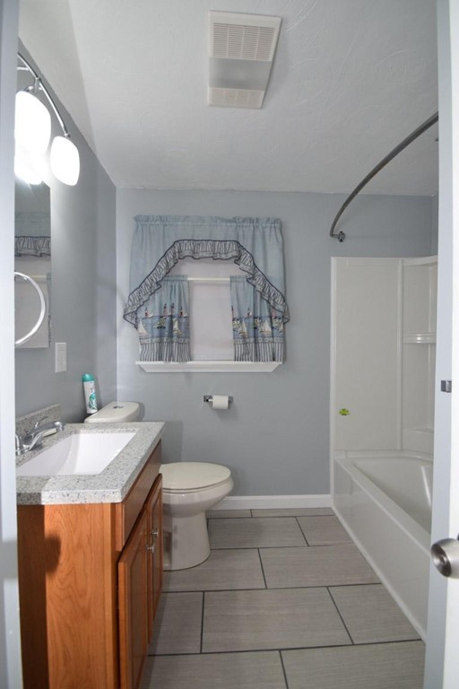 170 Elsie Road Brockton, MA 02302 - Photo 10 of 17
