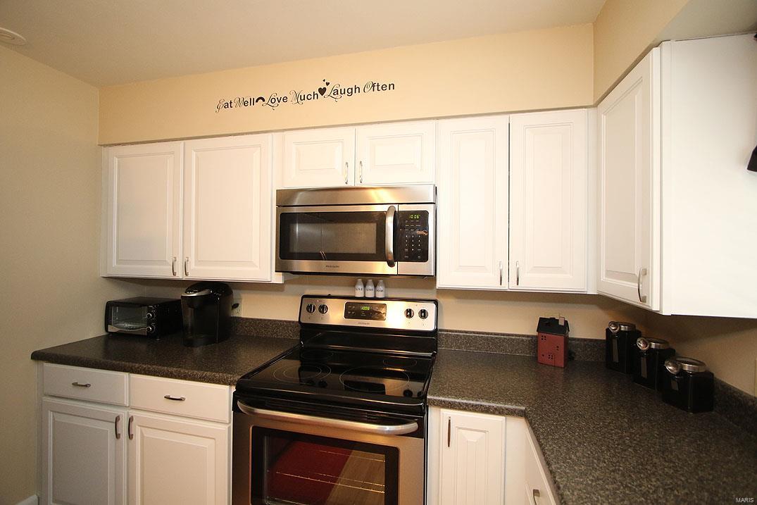 770 Berry Road Wood River, IL 62095 - Photo 11 of 39