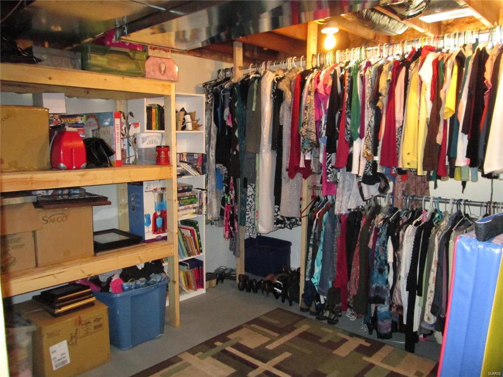 770 Berry Road Wood River, IL 62095 - Photo 28 of 39