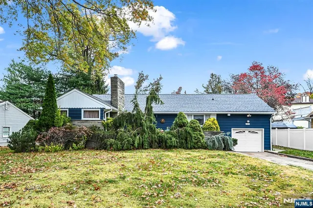 $799,900 | 1061 Roosevelt Avenue, New Milford, NJ 07646