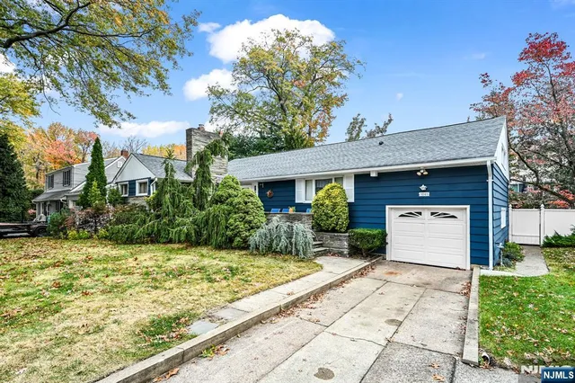 $799,900 | 1061 Roosevelt Avenue, New Milford, NJ 07646