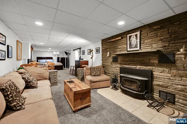 $799,900 | 1061 Roosevelt Avenue, New Milford, NJ 07646