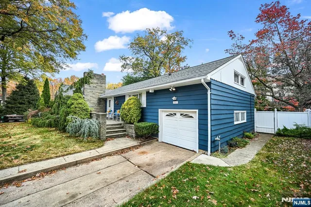 $799,900 | 1061 Roosevelt Avenue, New Milford, NJ 07646