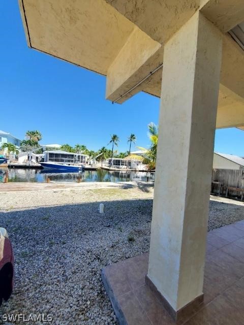 451 Bahia Honda Road Key Largo, FL 33037 - Photo 4 of 31 a view of a living room with a couch