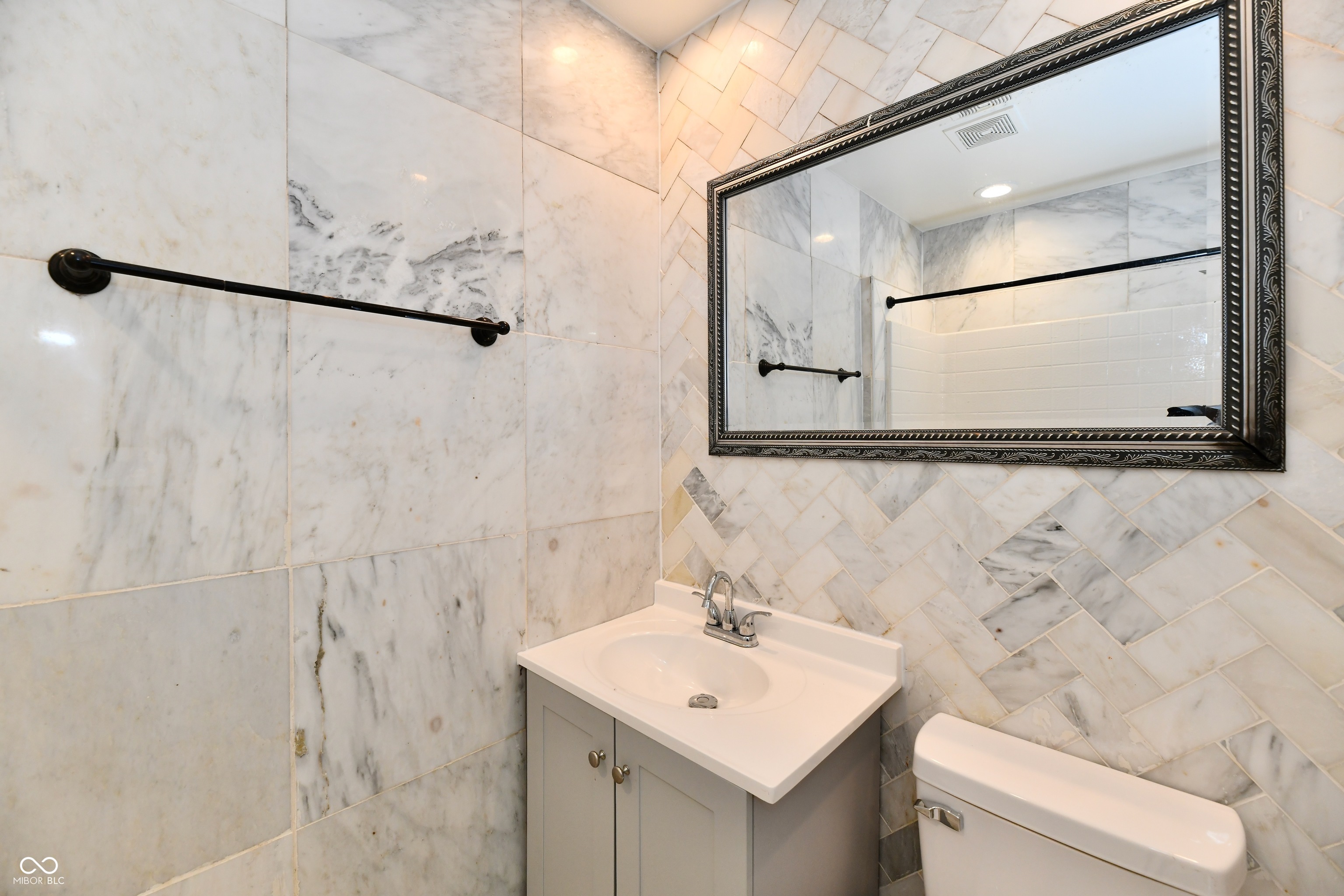 7911 Guion Road Indianapolis, IN 46268 - Photo 14 of 30 Gallery Image 14