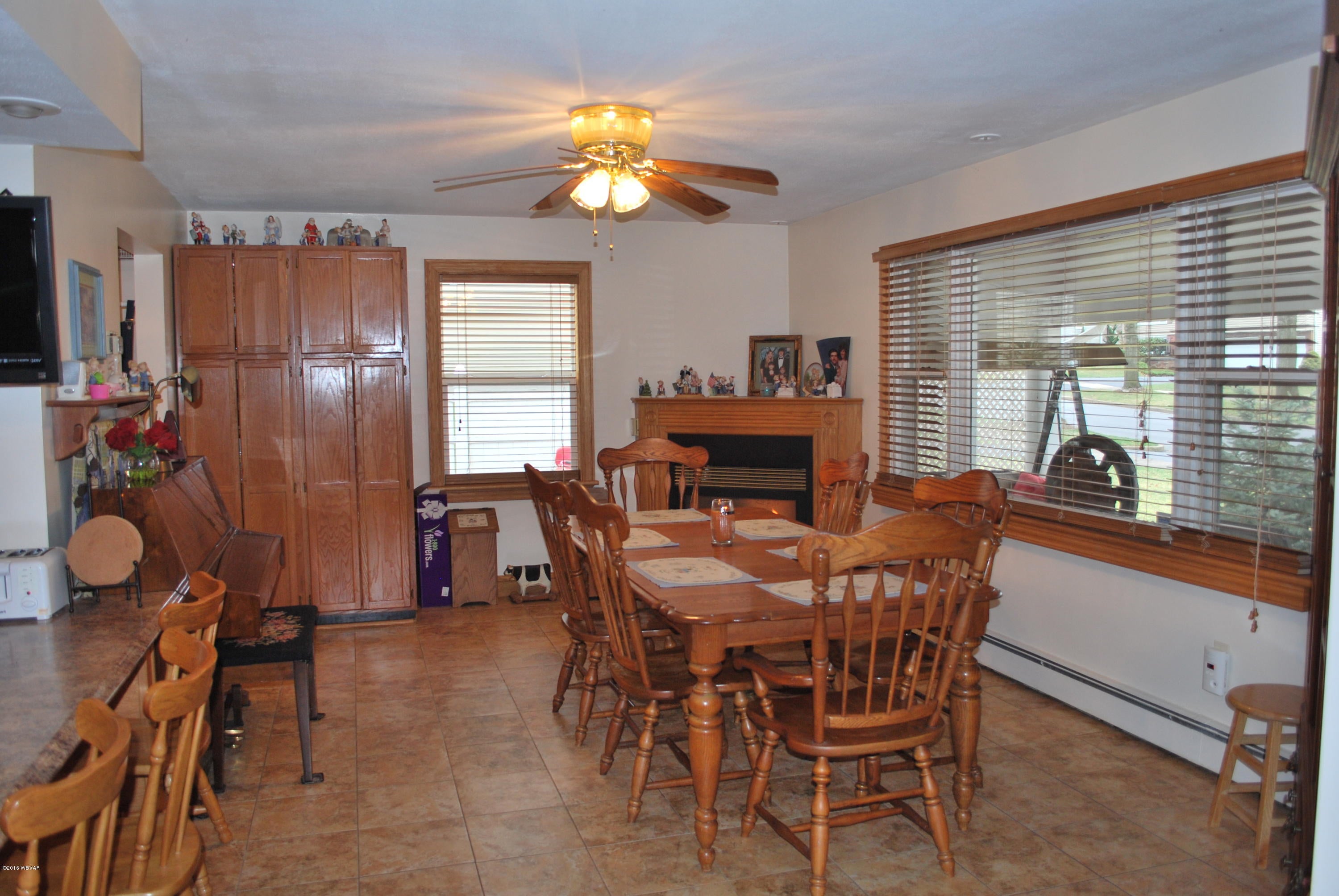 930 St Davids Road Williamsport, PA 17701 - Photo 5 of 12 Dining Area