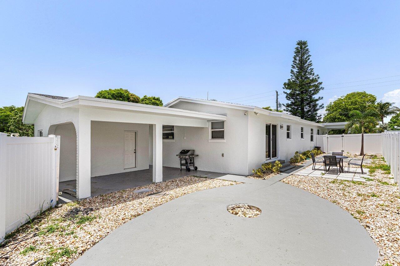 123 Northwest 6th Avenue Delray Beach, FL 33444 - Photo 20 of 24 024-123Northwest6thAvenue-DelrayBeach-FL