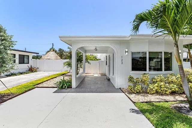 $4,200 | 123 Northwest 6th Avenue, Delray Beach, FL 33444