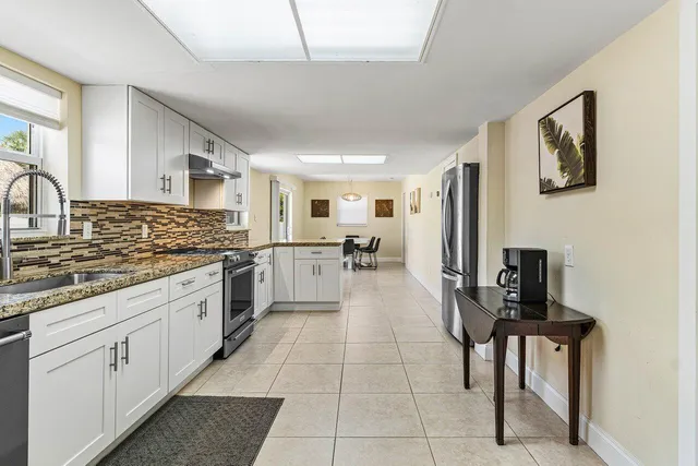 $4,200 | 123 Northwest 6th Avenue, Delray Beach, FL 33444