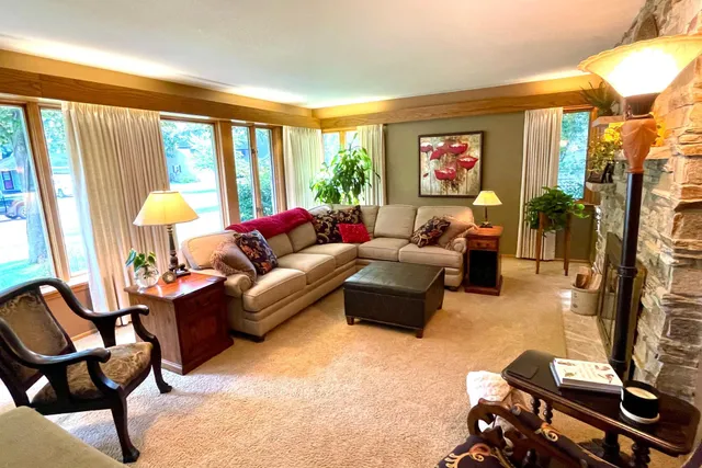 $395,000 | 602 6th Avenue Southwest, Austin, MN 55912