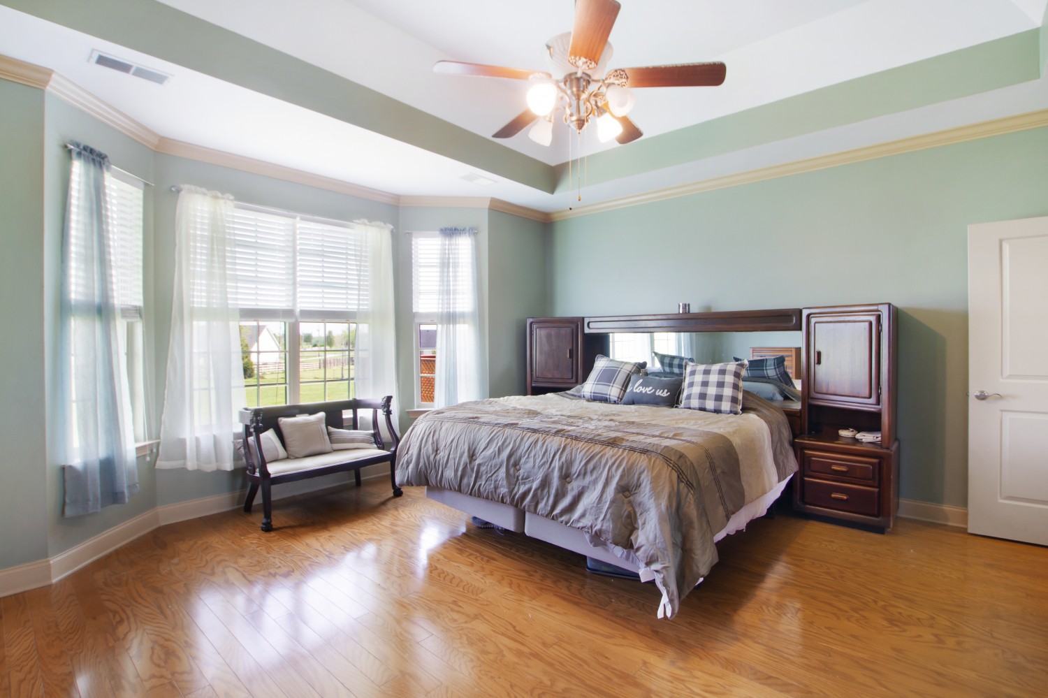 637 Ferrells Loop Road Manchester, TN 37355 - Photo 13 of 43 a bedroom with a bed couch and a window