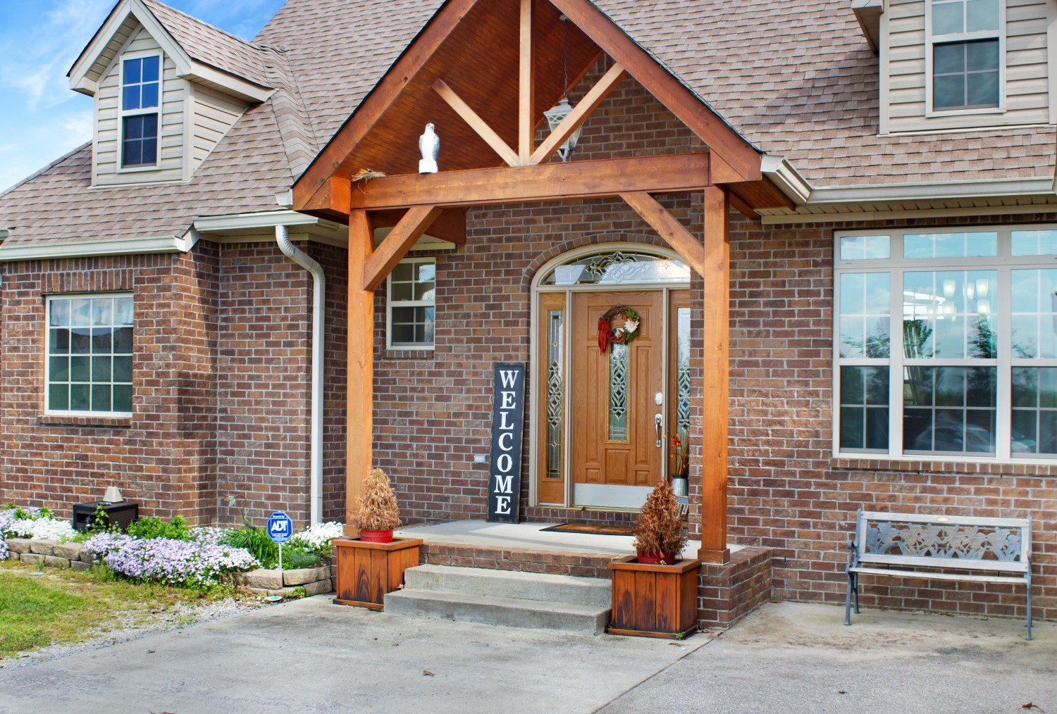 637 Ferrells Loop Road Manchester, TN 37355 - Photo 3 of 43 a front view of a house with outdoor