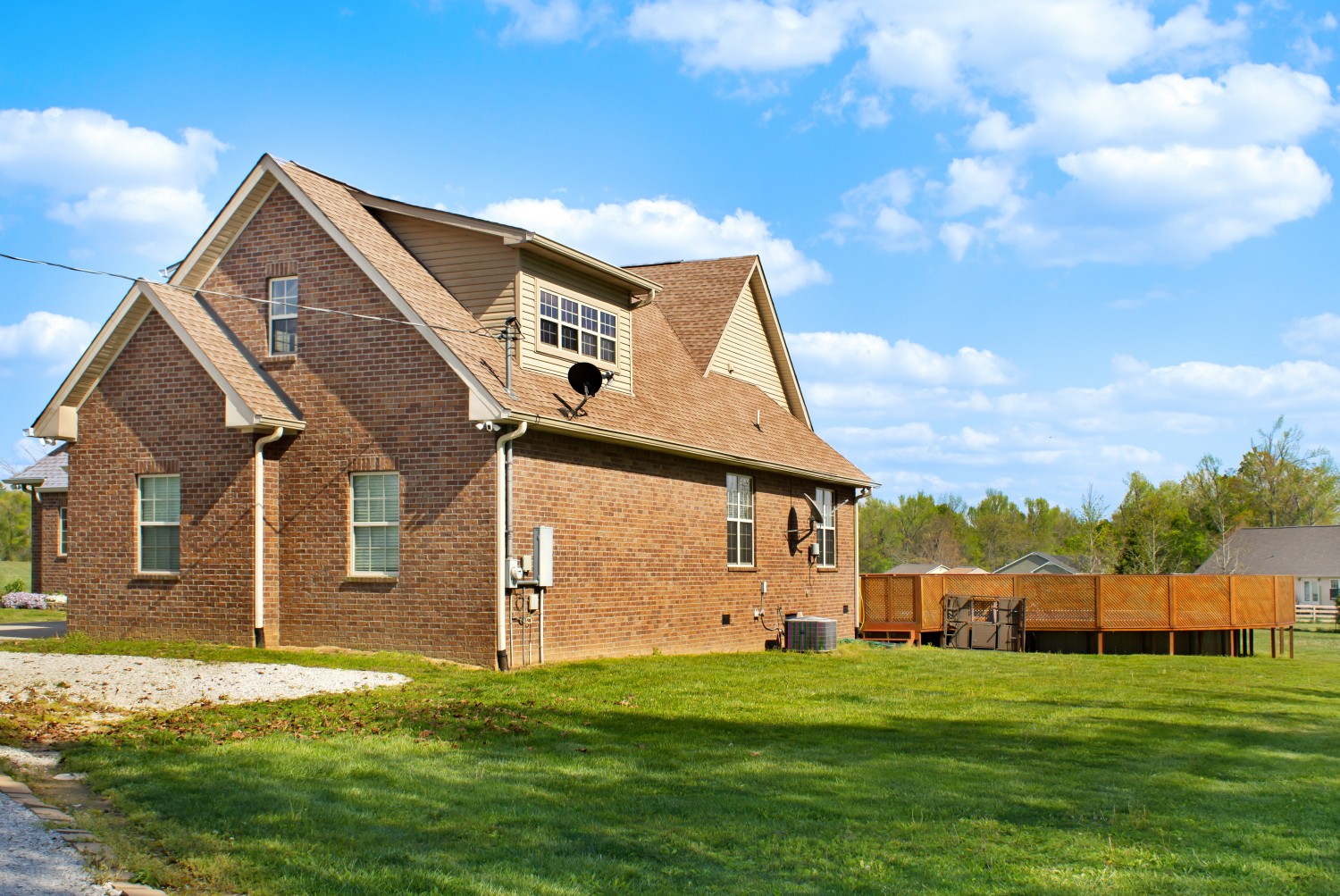 637 Ferrells Loop Road Manchester, TN 37355 - Photo 29 of 43 a view of a house with a yard
