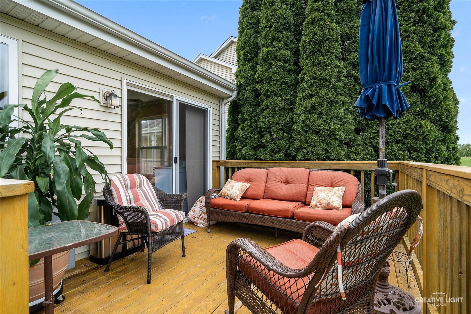 645 Chestnut Ridge Minooka, IL 60447 - Photo 15 of 20 a outdoor living space with furniture