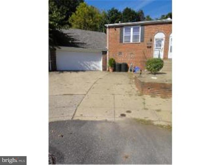 11100 Dora Drive Philadelphia, PA 19154 - Photo 3 of 15 Gallery Image 3