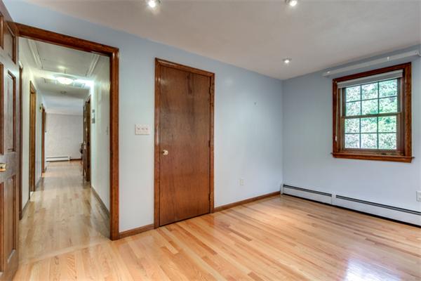 18 Harvest Road Reading, MA 01867 - Photo 17 of 29 Gallery Image 17
