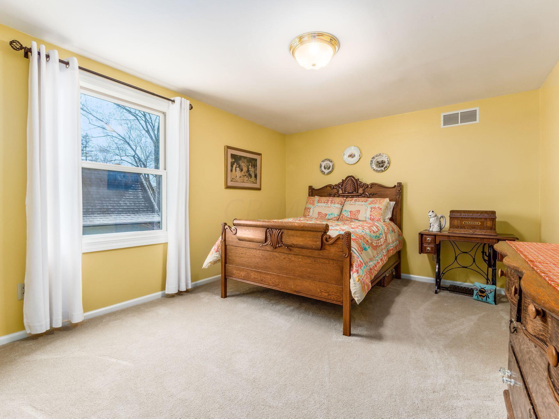 4431 Shire Mill Road Hilliard, OH 43026 - Photo 26 of 35 Bedroom 4