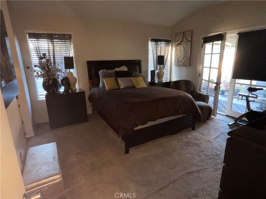 5858 Maybrook Circle Riverside, CA 92506 - Photo 15 of 20 Primary Bedroom