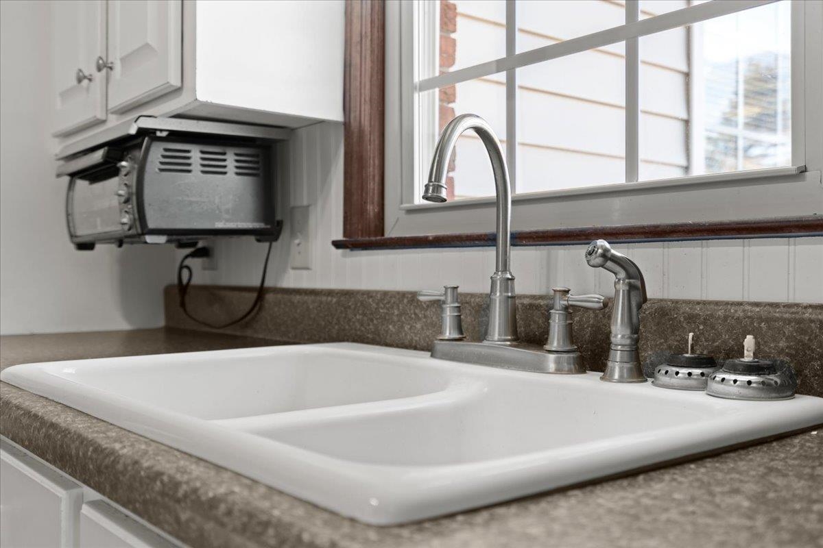 410 Devon Road Marion, SC 29571 - Photo 15 of 40