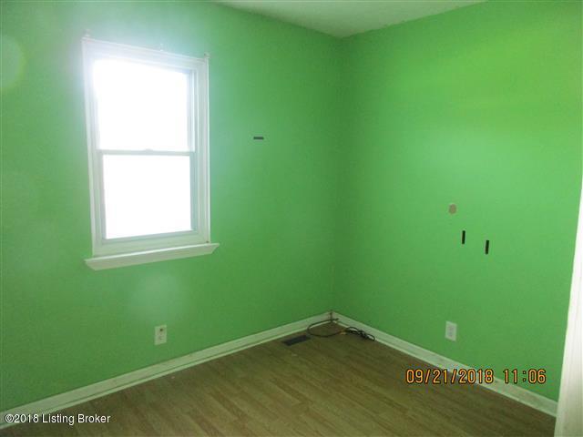 9727 Ranger Road Louisville, KY 40229 - Photo 8 of 11 IMG_0241 (Small)