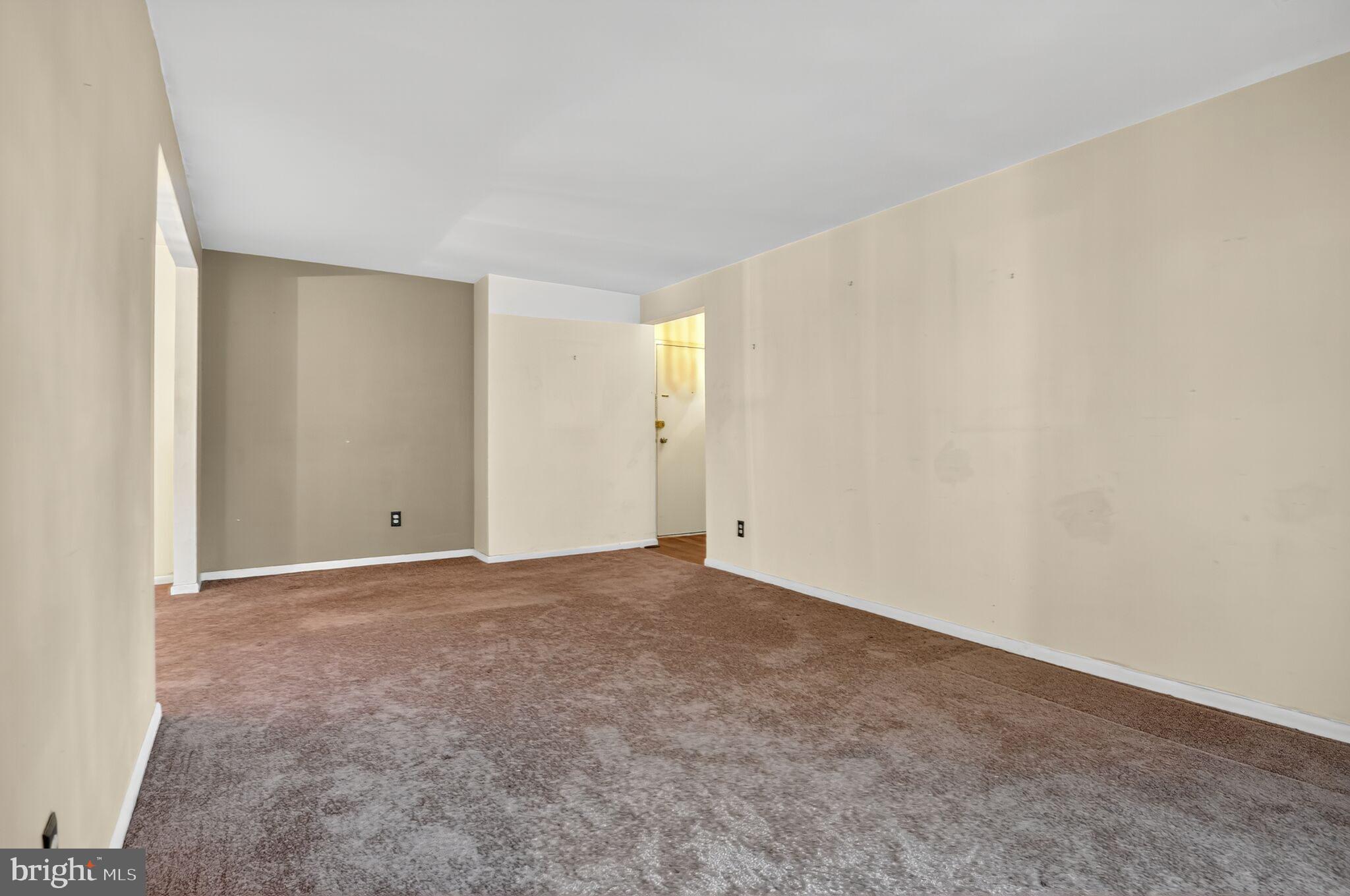 8310 Tobin Road, Unit 23 Annandale, VA 22003 - Photo 4 of 28 Gallery Image 4