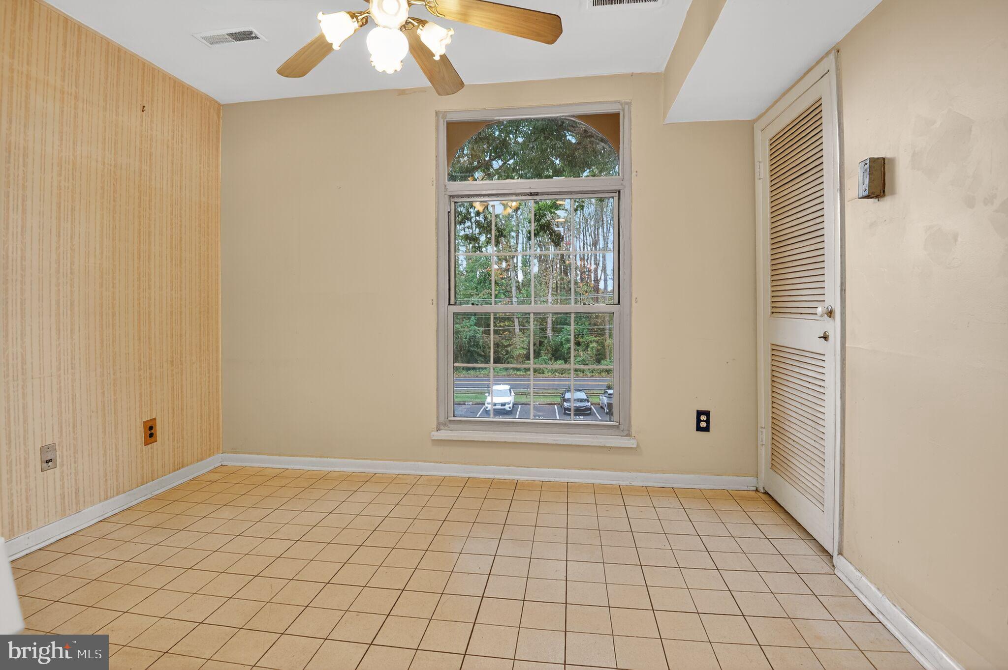 8310 Tobin Road, Unit 23 Annandale, VA 22003 - Photo 6 of 28 Gallery Image 6