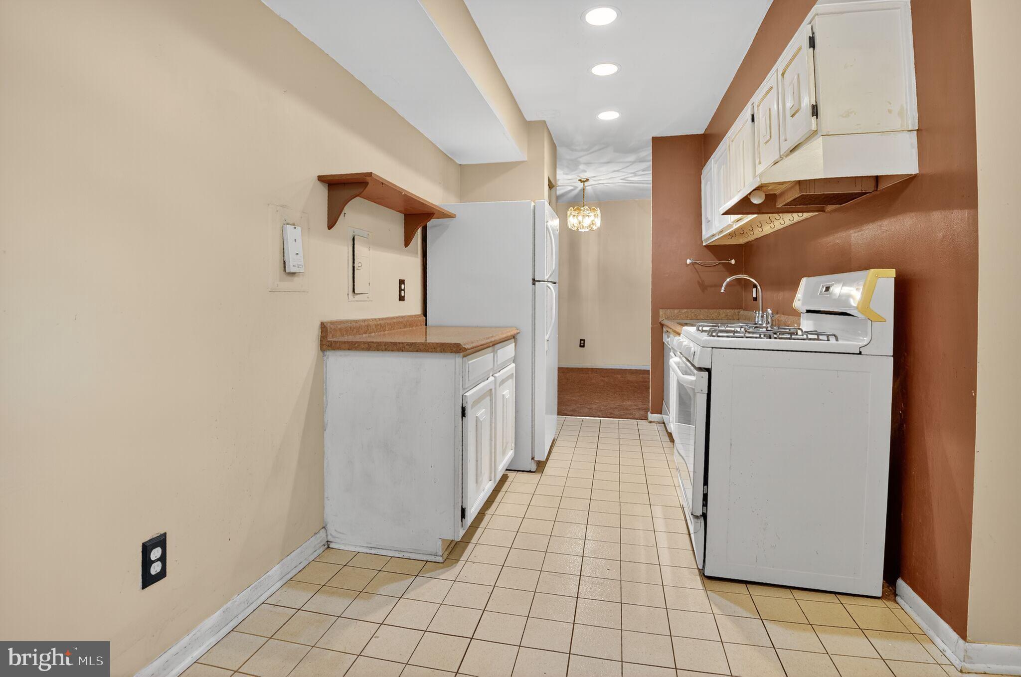 8310 Tobin Road, Unit 23 Annandale, VA 22003 - Photo 7 of 28 Gallery Image 7