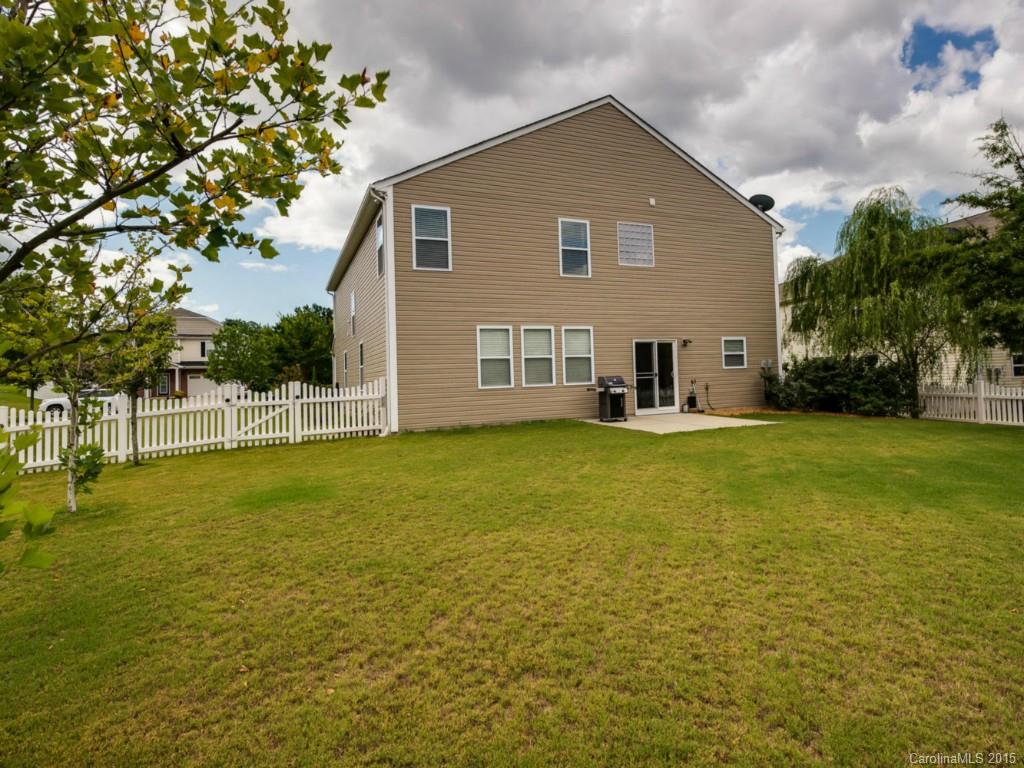 306 Allspice Road Fort Mill, SC 29708 - Photo 24 of 24 a front view of a house with garden