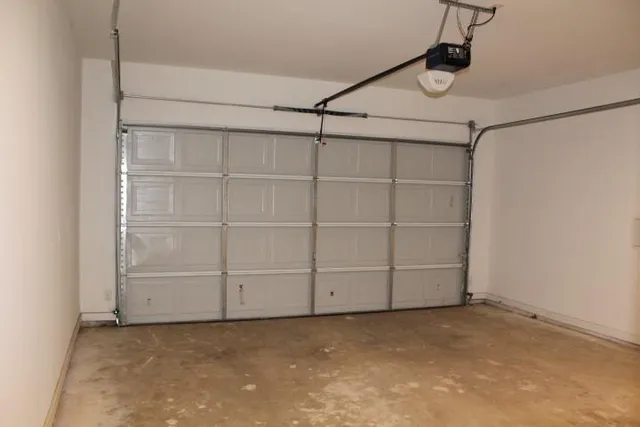 a view of a garage