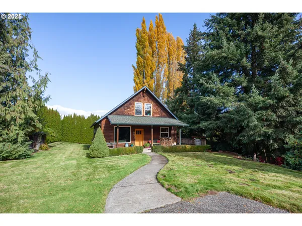 $775,000 | 3056 Highway 35, Hood River, OR 97031