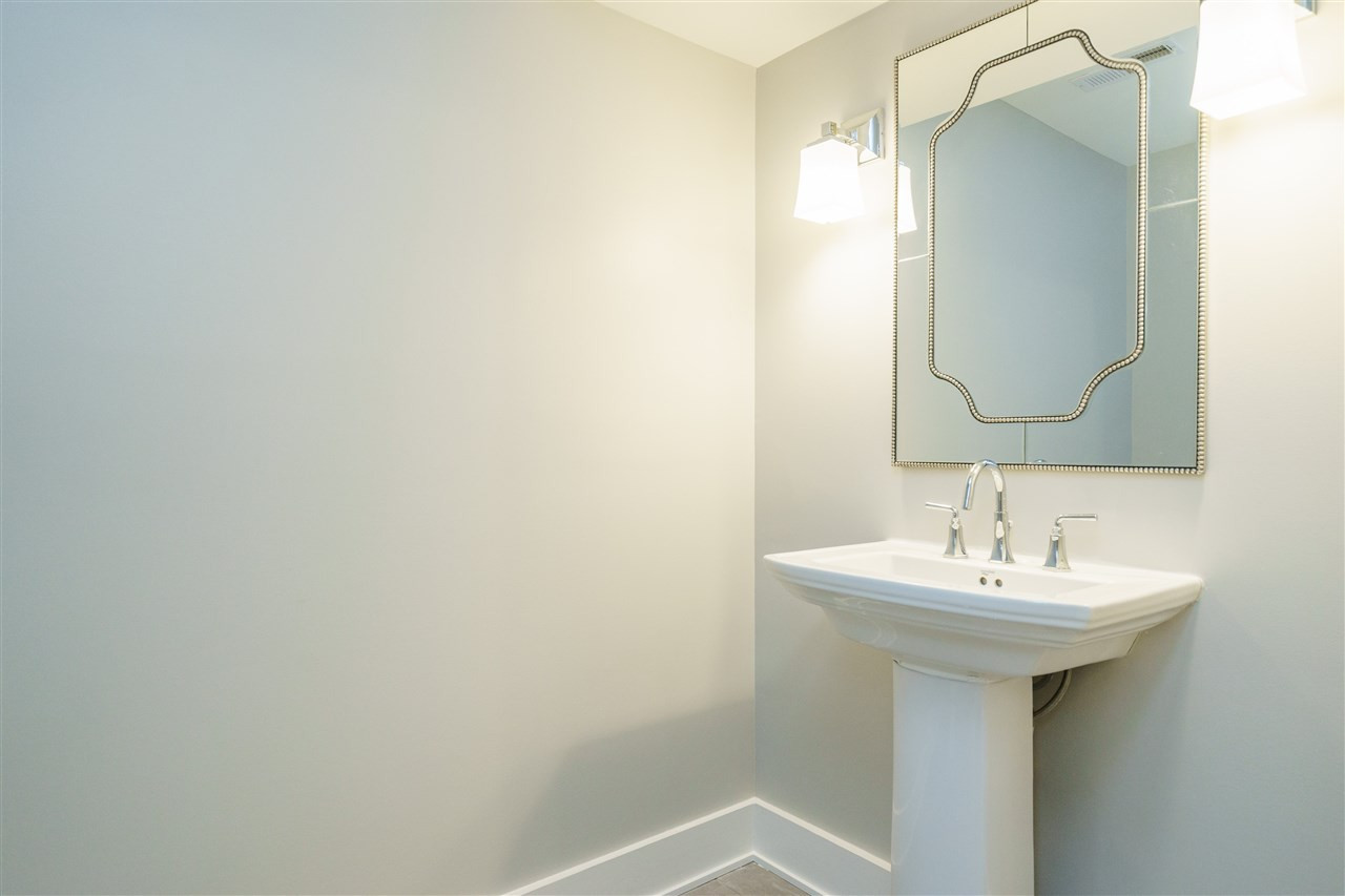 315 Glen Valley Road Raleigh, NC 27609 - Photo 14 of 25 Bathroom