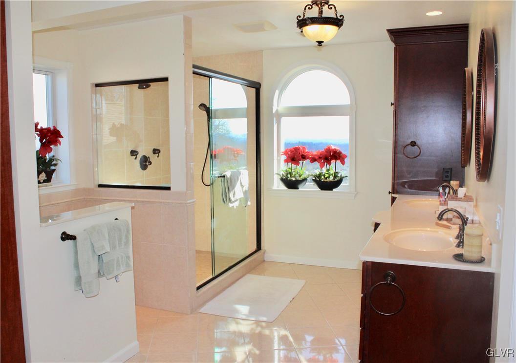 1857 Valley Forge Road Allentown, PA 18104 - Photo 26 of 41 Gallery Image 26