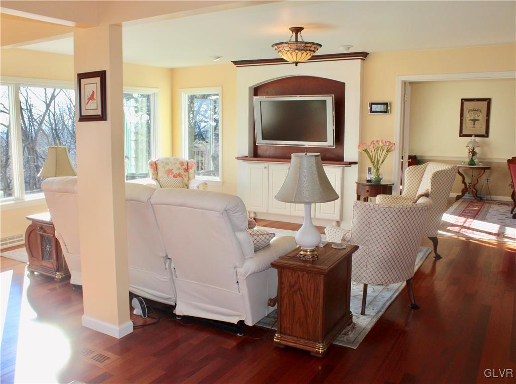 1857 Valley Forge Road Allentown, PA 18104 - Photo 9 of 41 Gallery Image 9