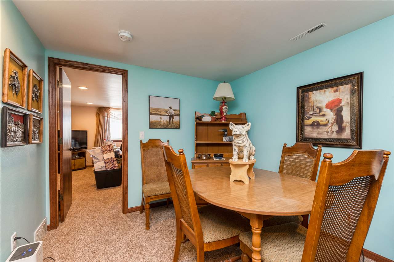 161 Red Wing Road Southwest Cedar Rapids, IA 52404 - Photo 17 of 25 Gallery Image 17