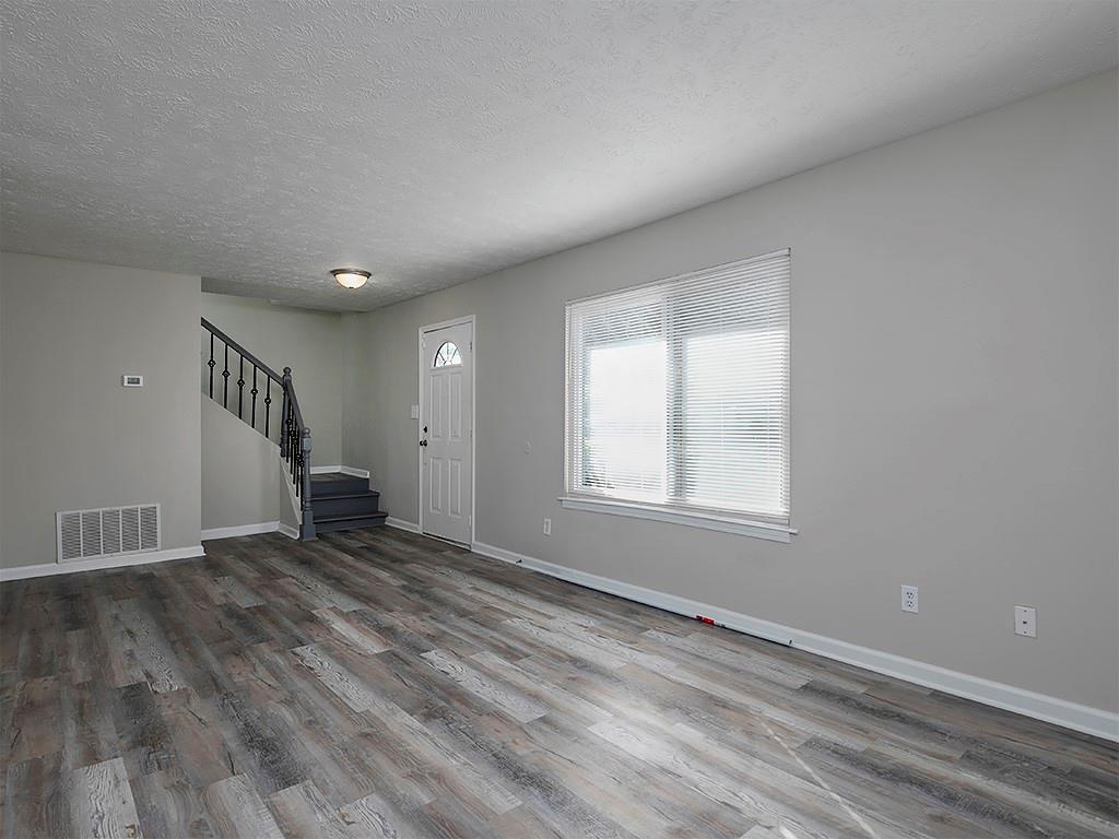 3874 Mulkey Circle Southwest Austell, GA 30106 - Photo 6 of 28