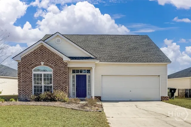 $2,400 | 105 Archwood Drive, Savannah, GA 31407