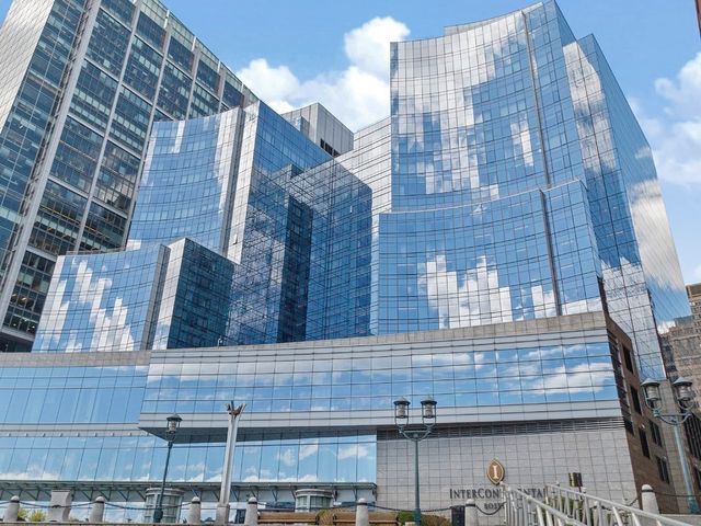 $1,825,000 | 500 Atlantic Avenue, Unit 17L, Boston, MA 02210