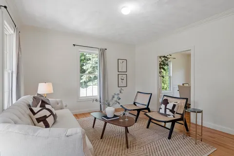 $1,598,000 | 9 Meeting House Circle, Bedford, MA 01730