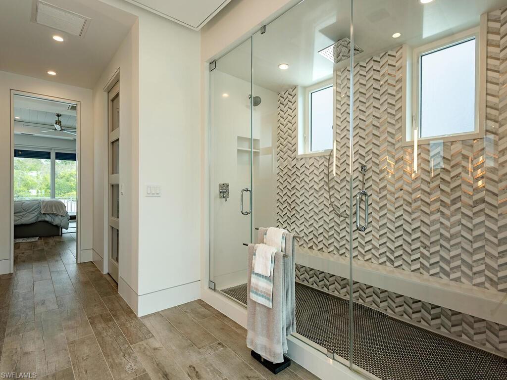 2323 Harbor Road Naples, FL 34104 - Photo 12 of 39 Gallery Image 12