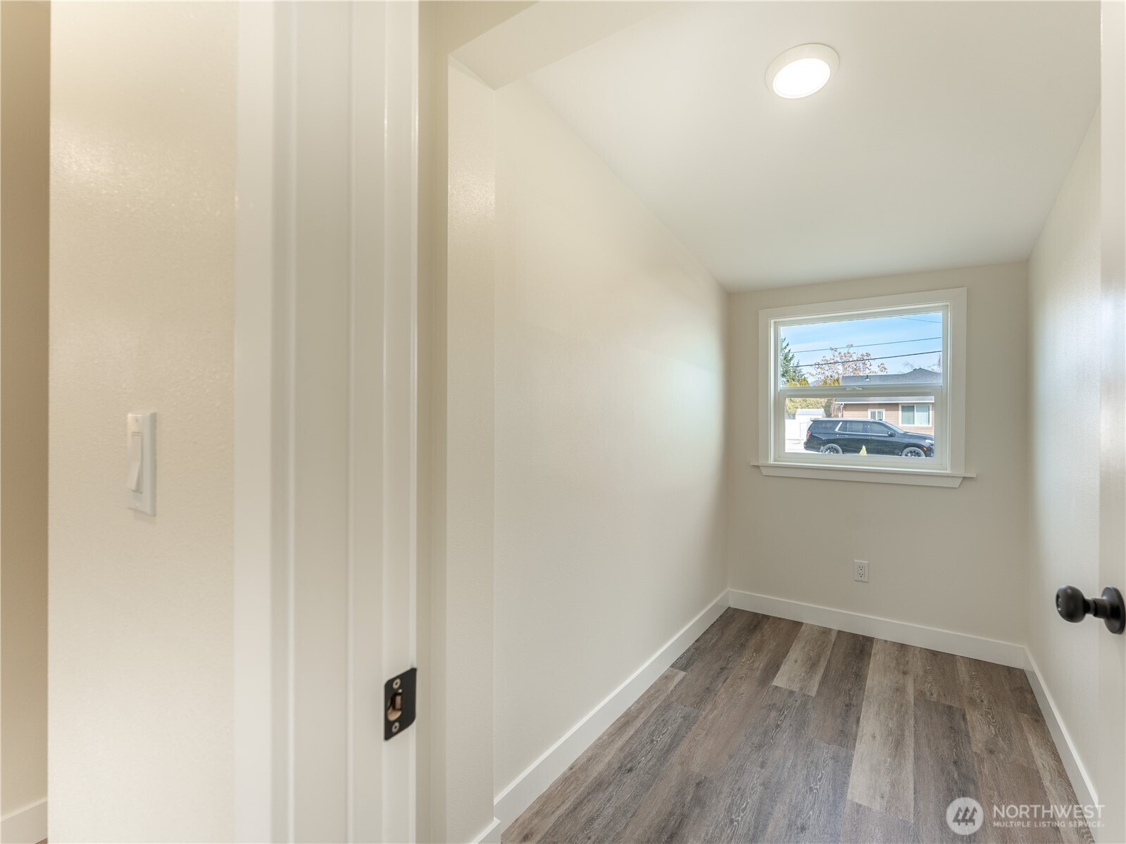 98 Fuller Street Wenatchee, WA 98801 - Photo 12 of 36