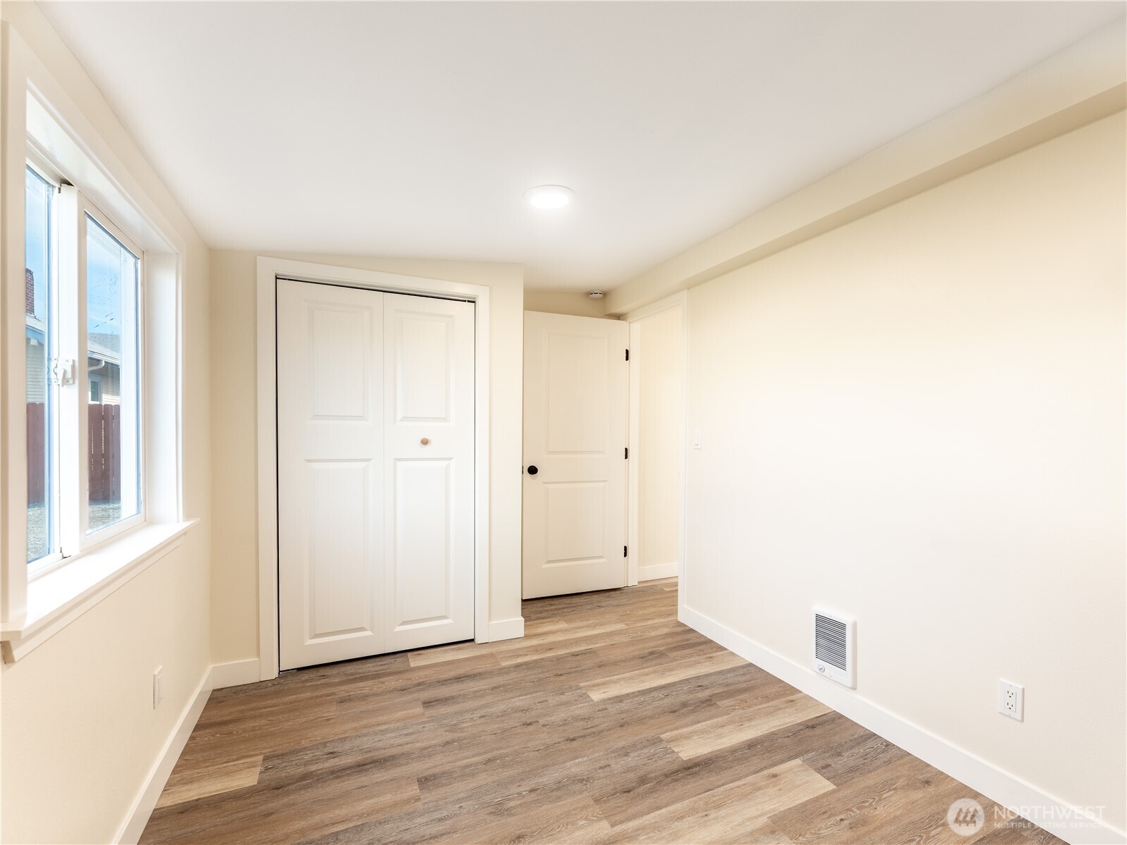 98 Fuller Street Wenatchee, WA 98801 - Photo 18 of 36